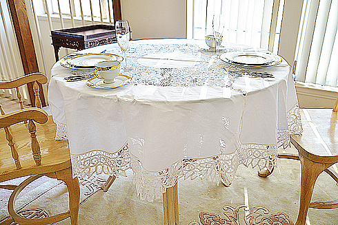 Battenburg Lace with Sheer Floral Tablecloth 88" ROUND & 8 Napkins White Holiday 