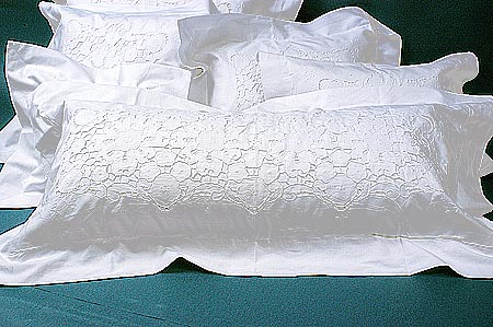 Victorian Flange Design Pillow Shams